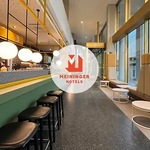 Отель Meininger Hauptbahnhof